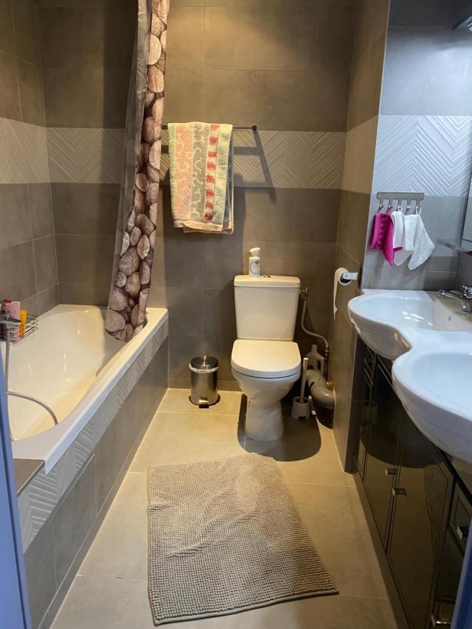 Appartement 3 Min A Pied Du Centre D'Uzes Parking Piscine Eksteriør bilde